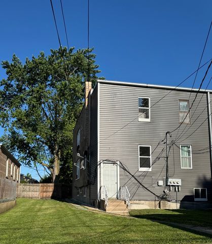13015 S Muskegon Avenue, Chicago, IL 60633