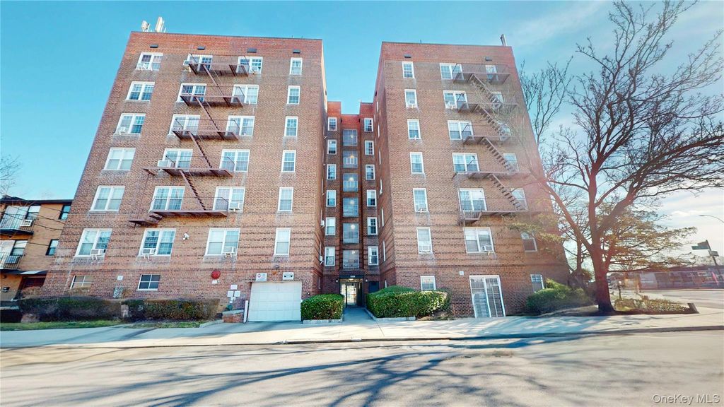 85-04 63rd Drive 6E, Rego Park, NY 11374