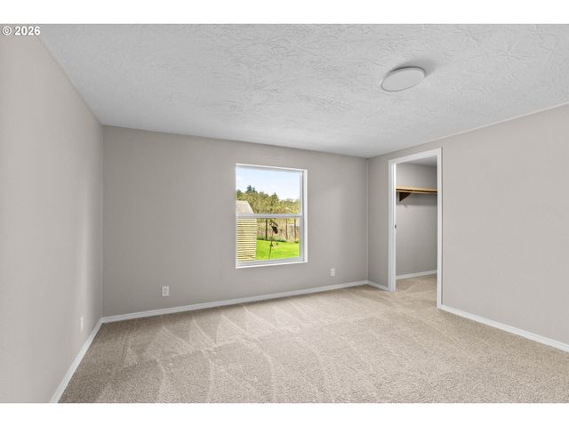 86313 SANFORD Rd, Eugene, OR 97402