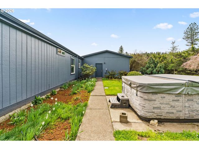 86313 SANFORD Rd, Eugene, OR 97402