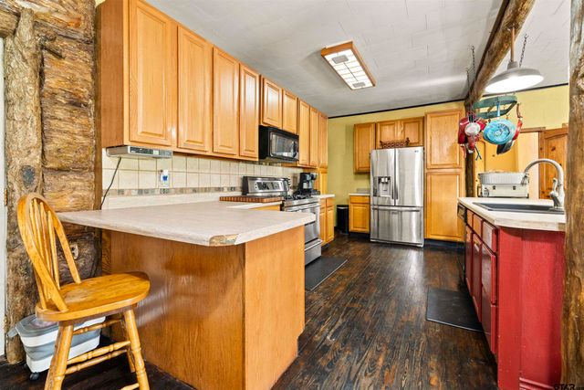 12900 N CR 2127; Lots 1 & 2, Henderson, TX 75652