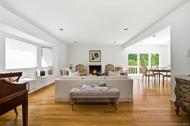 55 Southfield Road, Glen Cove, NY 11542