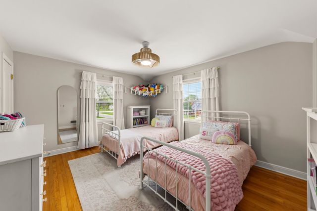 260 Chesterfield Avenue, Glen Ellyn, IL 60137