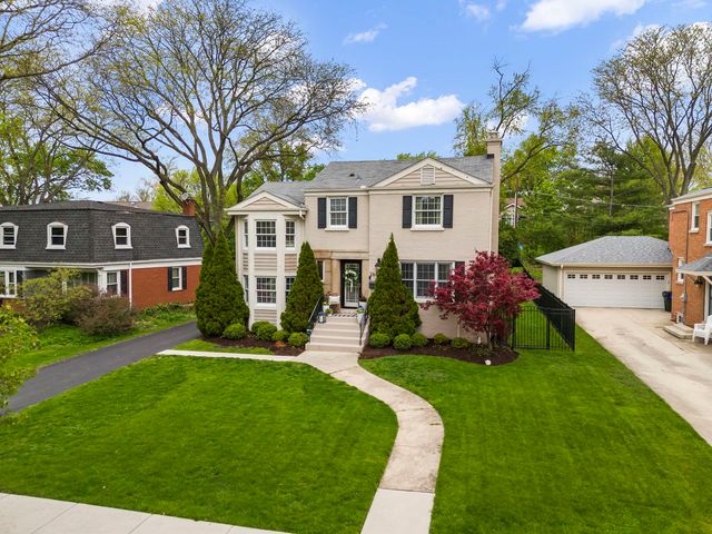 260 Chesterfield Avenue, Glen Ellyn, IL 60137