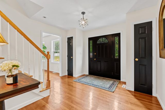 2 Ture Lane, Holbrook, MA 02343