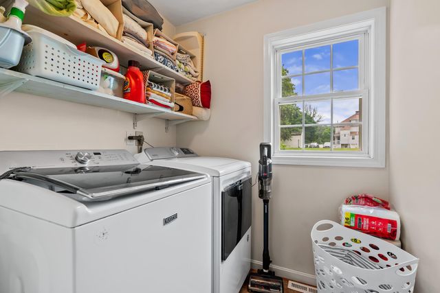 2 Ture Lane, Holbrook, MA 02343