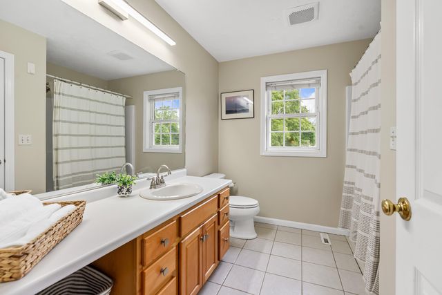 2 Ture Lane, Holbrook, MA 02343