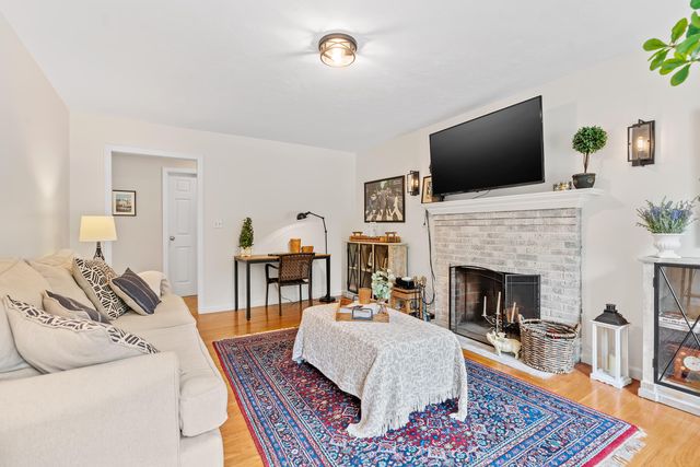 2 Ture Lane, Holbrook, MA 02343