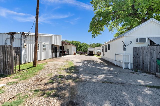 13122 Lipan Highway, Lipan, TX 76462