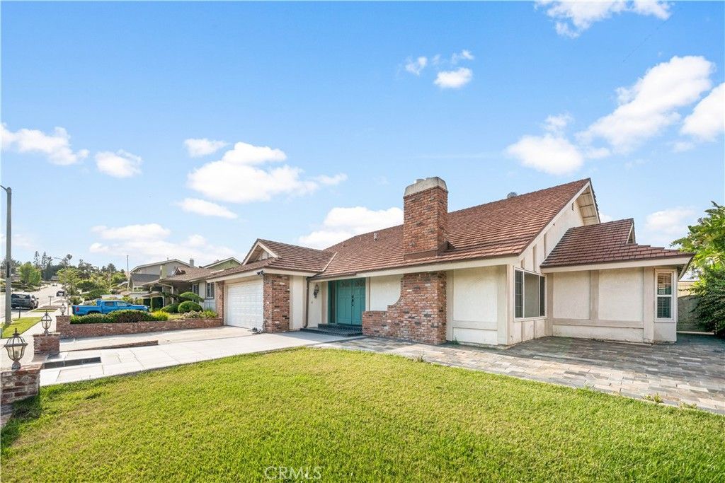 Image 3 of property listing at 18153 Galatina Street, Rowland Heights, CA 91748