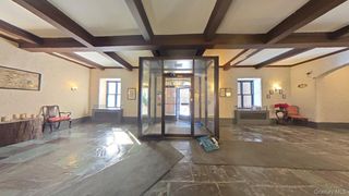 100 Pelham Road 2B, New Rochelle, NY 10805