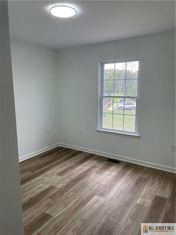 127 Sassafras Court, North Brunswick, NJ 08902
