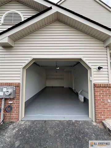 127 Sassafras Court, North Brunswick, NJ 08902