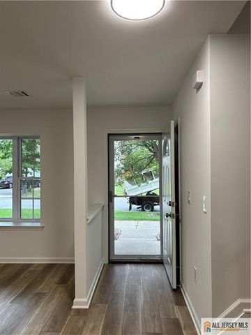 127 Sassafras Court, North Brunswick, NJ 08902