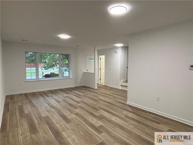 127 Sassafras Court, North Brunswick, NJ 08902