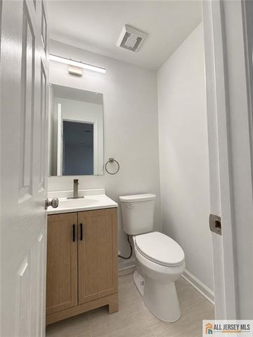 127 Sassafras Court, North Brunswick, NJ 08902
