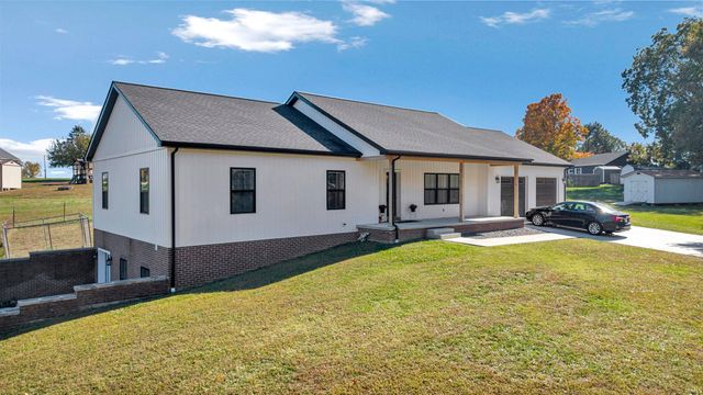 5142 S SR 65, Owensville, IN 47665