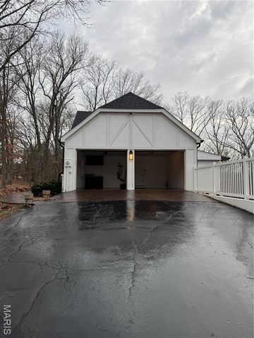 2179 Rock N Horse Farms Drive, Festus, MO 63028