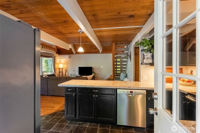 41 Sudden Valley Drive, Bellingham, WA 98229