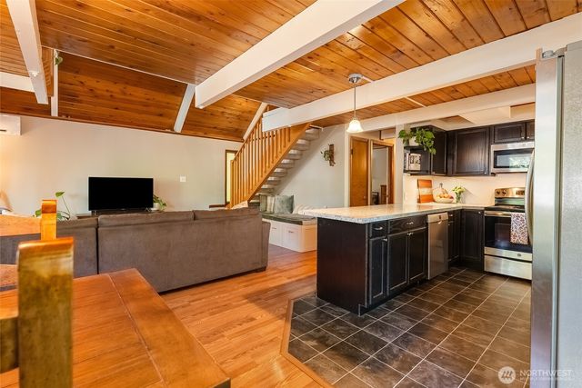 41 Sudden Valley Drive, Bellingham, WA 98229