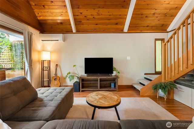 41 Sudden Valley Drive, Bellingham, WA 98229