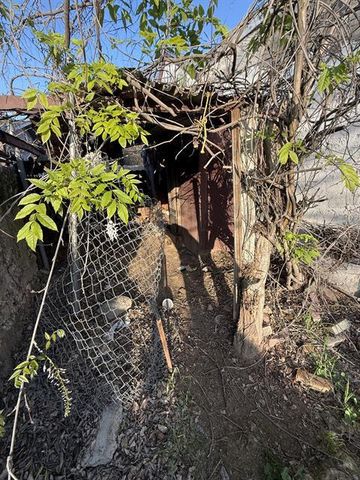 5185 W Mission Avenue, Fresno, CA 93722