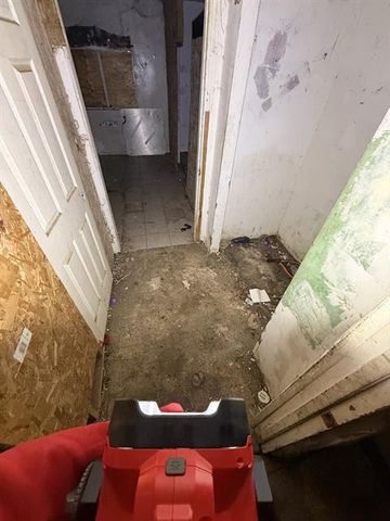 5185 W Mission Avenue, Fresno, CA 93722