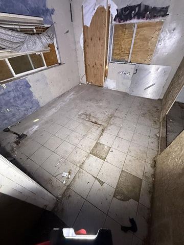 5185 W Mission Avenue, Fresno, CA 93722