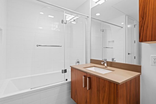 222 WEST Ave 1710, Austin, TX 78701