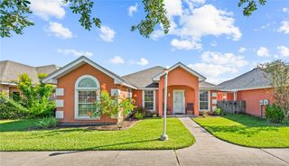 2305 Cyprus Dr, Ingleside, TX 78362