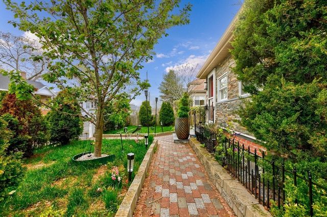 102 Thurber Avenue, Brockton, MA 02301