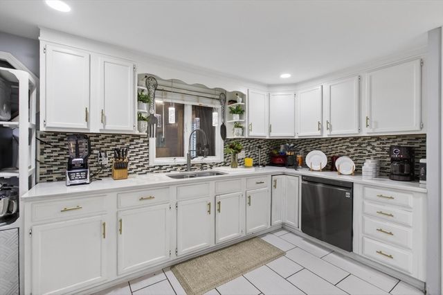 102 Thurber Avenue, Brockton, MA 02301