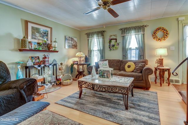 121 E Fourth Avenue, Johnstown, NY 12095