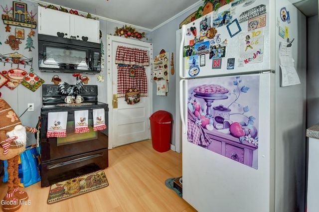 121 E Fourth Avenue, Johnstown, NY 12095