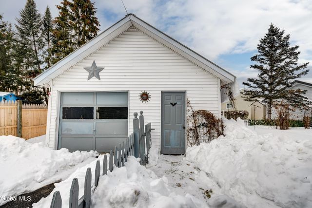 121 E Fourth Avenue, Johnstown, NY 12095