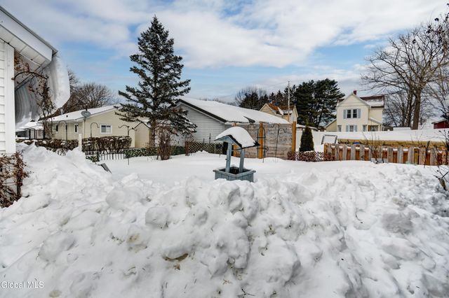 121 E Fourth Avenue, Johnstown, NY 12095