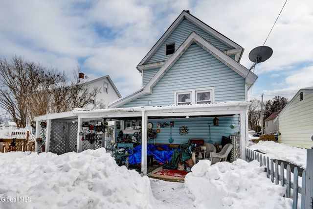 121 E Fourth Avenue, Johnstown, NY 12095