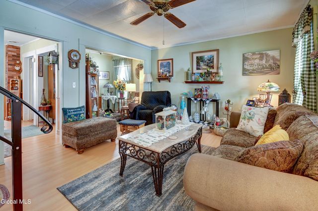 121 E Fourth Avenue, Johnstown, NY 12095