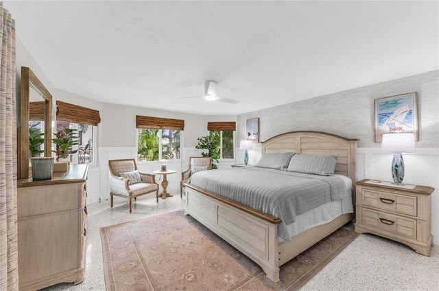 714 NORTON STREET, Longboat Key, FL 34228