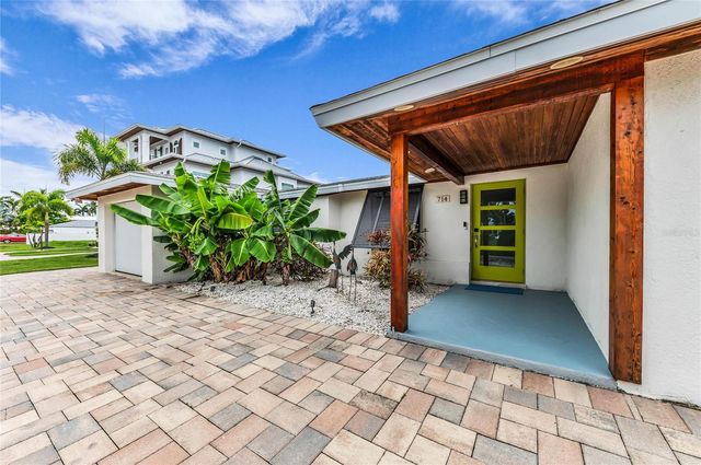 714 NORTON STREET, Longboat Key, FL 34228
