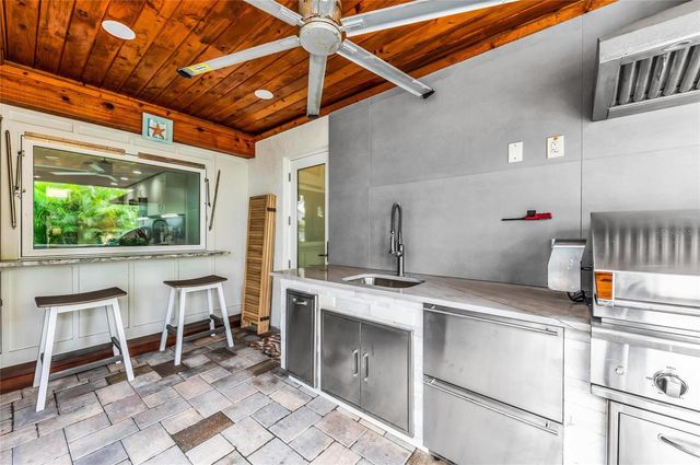 714 NORTON STREET, Longboat Key, FL 34228