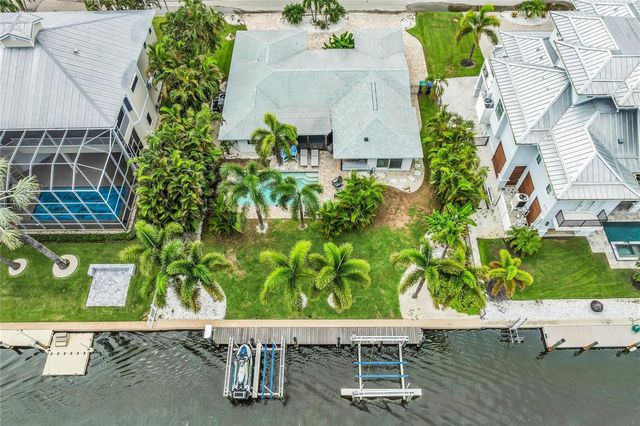714 NORTON STREET, Longboat Key, FL 34228