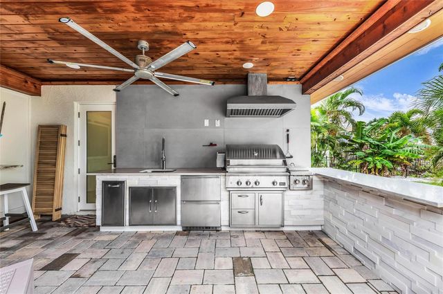 714 NORTON STREET, Longboat Key, FL 34228