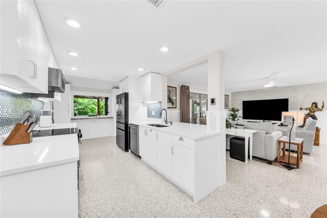 714 NORTON STREET, Longboat Key, FL 34228
