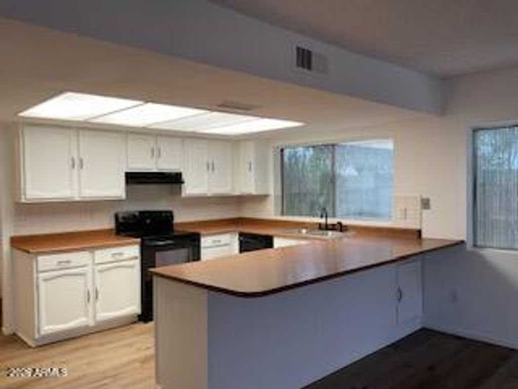 5328 W YUCCA Street, Glendale, AZ 85304 — photo 5