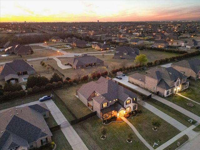 273 Shallow Brook Drive, Sunnyvale, TX 75182