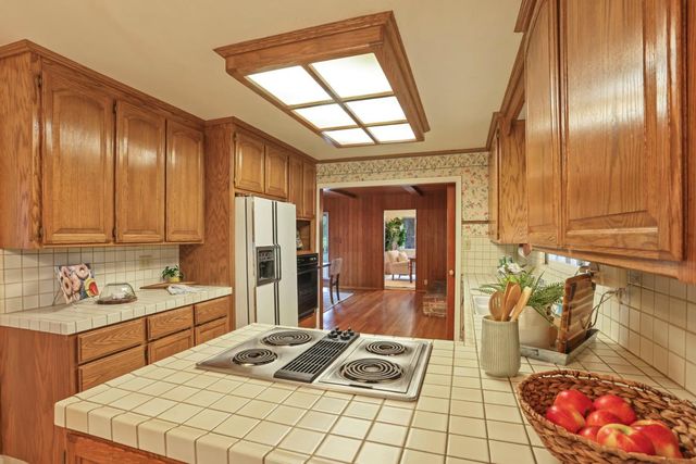 2400 Bonniebrook Dr, Stockton, CA 95207