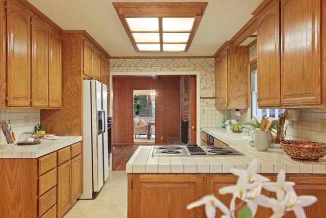 2400 Bonniebrook Dr, Stockton, CA 95207