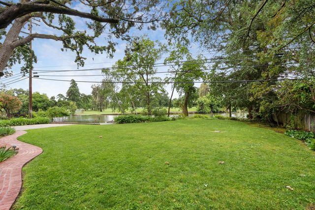2400 Bonniebrook Dr, Stockton, CA 95207
