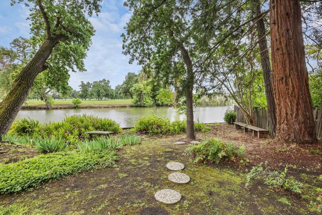2400 Bonniebrook Dr, Stockton, CA 95207